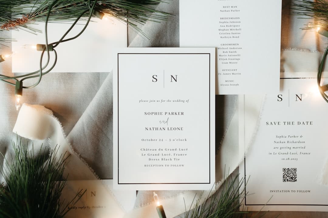 The Ultimate Guide to Wedding Thank You Cards: Wording, Timing & Etiquette